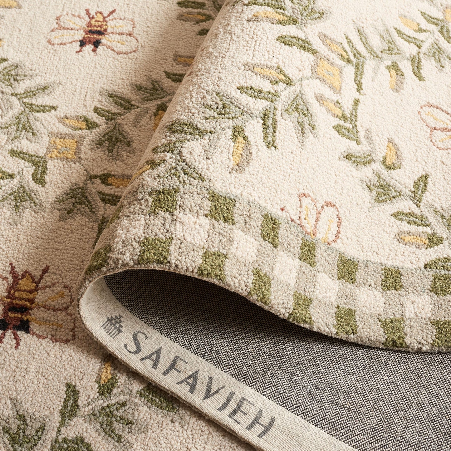 SAFAVIEH Chelsea Collection Area Rug - 6' Square, Ivory & Green, French Country Trellis Design, Hand-Hooked Wool, Ideal for the Living Room, Bedroom, Dining Room (HK55A-6SQ)