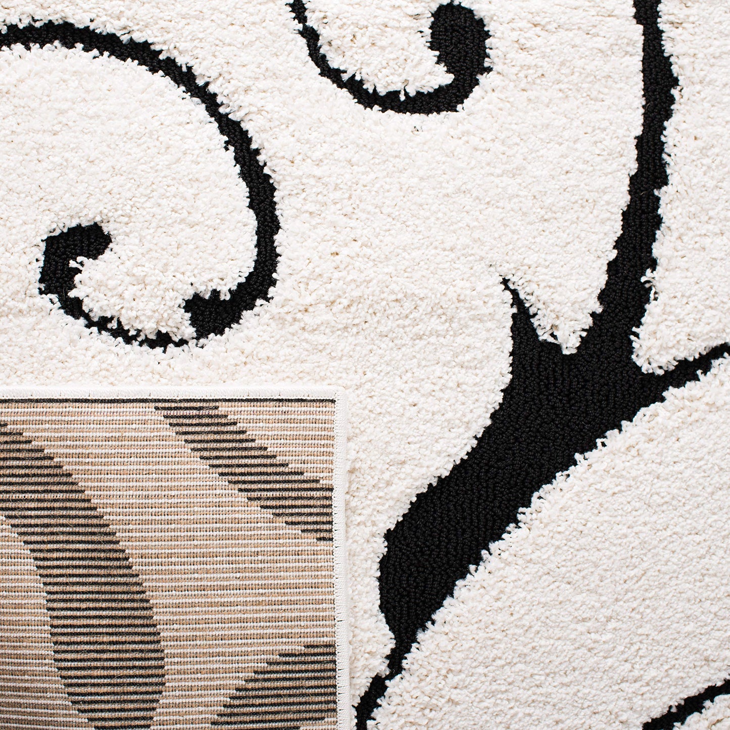 SAFAVIEH Florida Shag Collection Accent Rug - 4' x 6', Ivory & Black, Scroll Design, Non-Shedding & Easy Care, High-Low Plush Pile, Ideal for Living Room, Bedroom, Dining Space (SG455-1290)