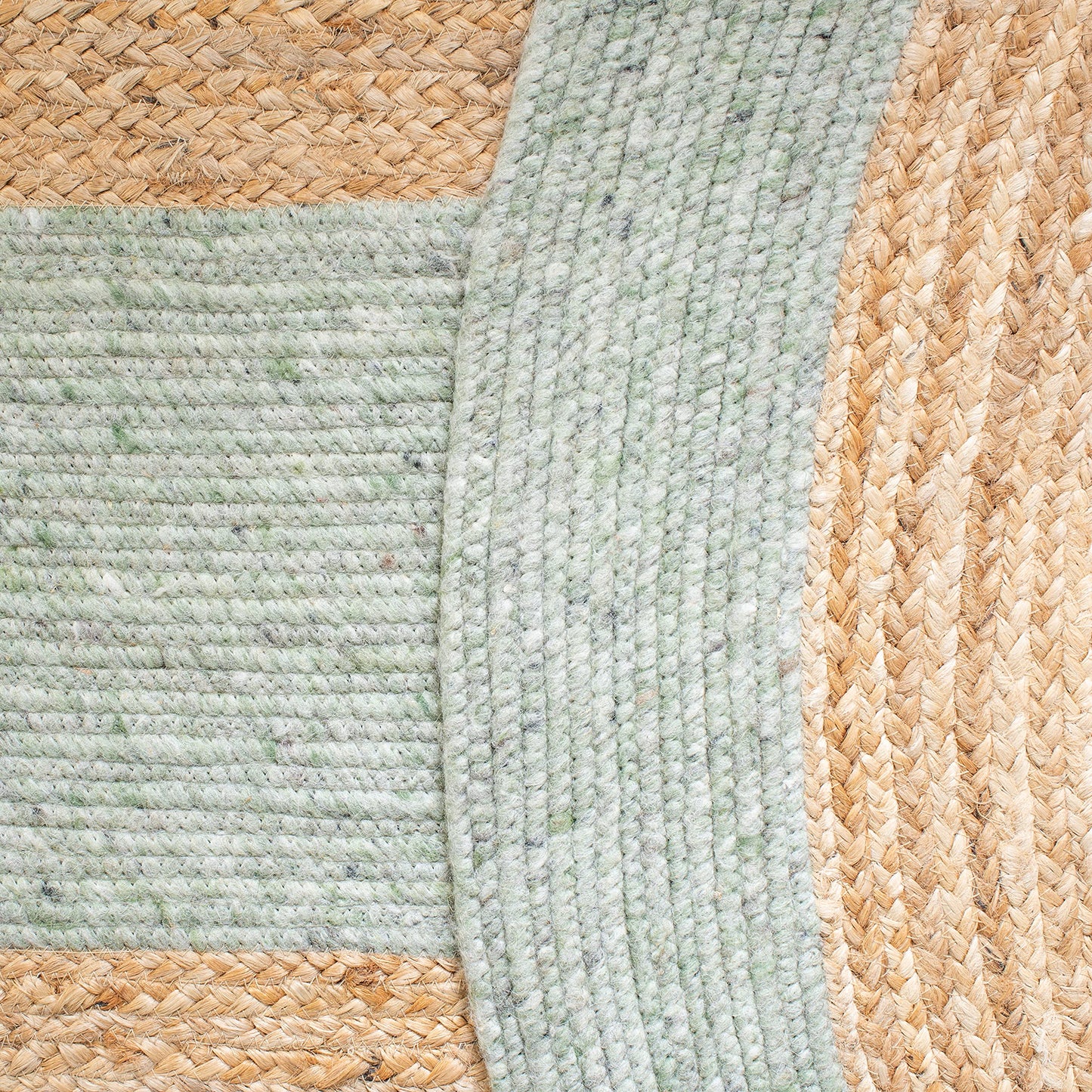 SAFAVIEH Braided Collection 5' x 7' Oval Sage / Gold BRD910L Handmade Country Cottage Reversible Jute Area Rug