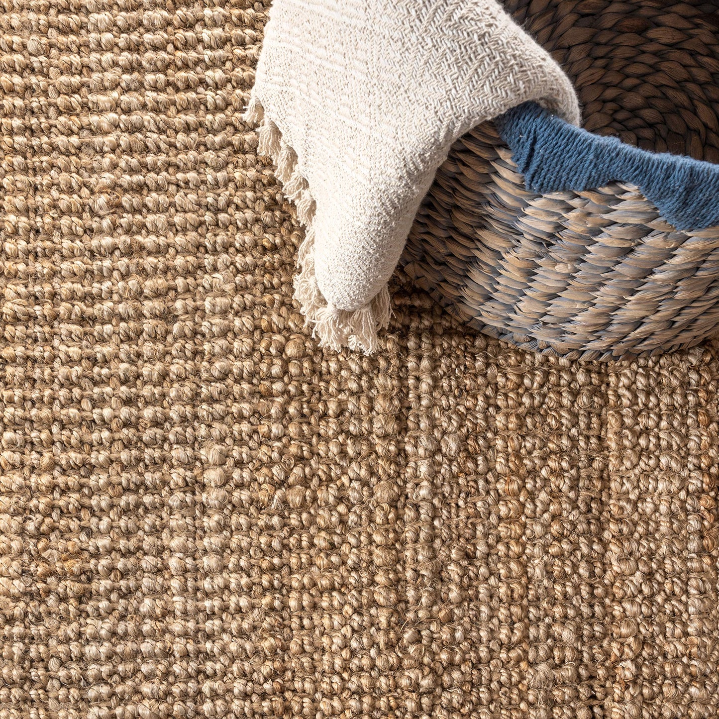 JONATHAN Y Pata Hand Woven Chunky Jute Natural 9x9 Square Indoor Area Rug, Bohemian, Rustic, Cottage, Easy-Cleaning for Living Room, Bedroom, Kitchen, Non-Shedding (NRF102A-9SQ)