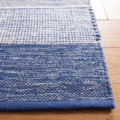 SAFAVIEH Striped Kilim Collection Accent Rug - 4' x 6', Grey & Blue, Flat Weave Cotton Design, Easy Care, Ideal for High Traffic Areas in Entryway, Living Room, Bedroom (STK804M)