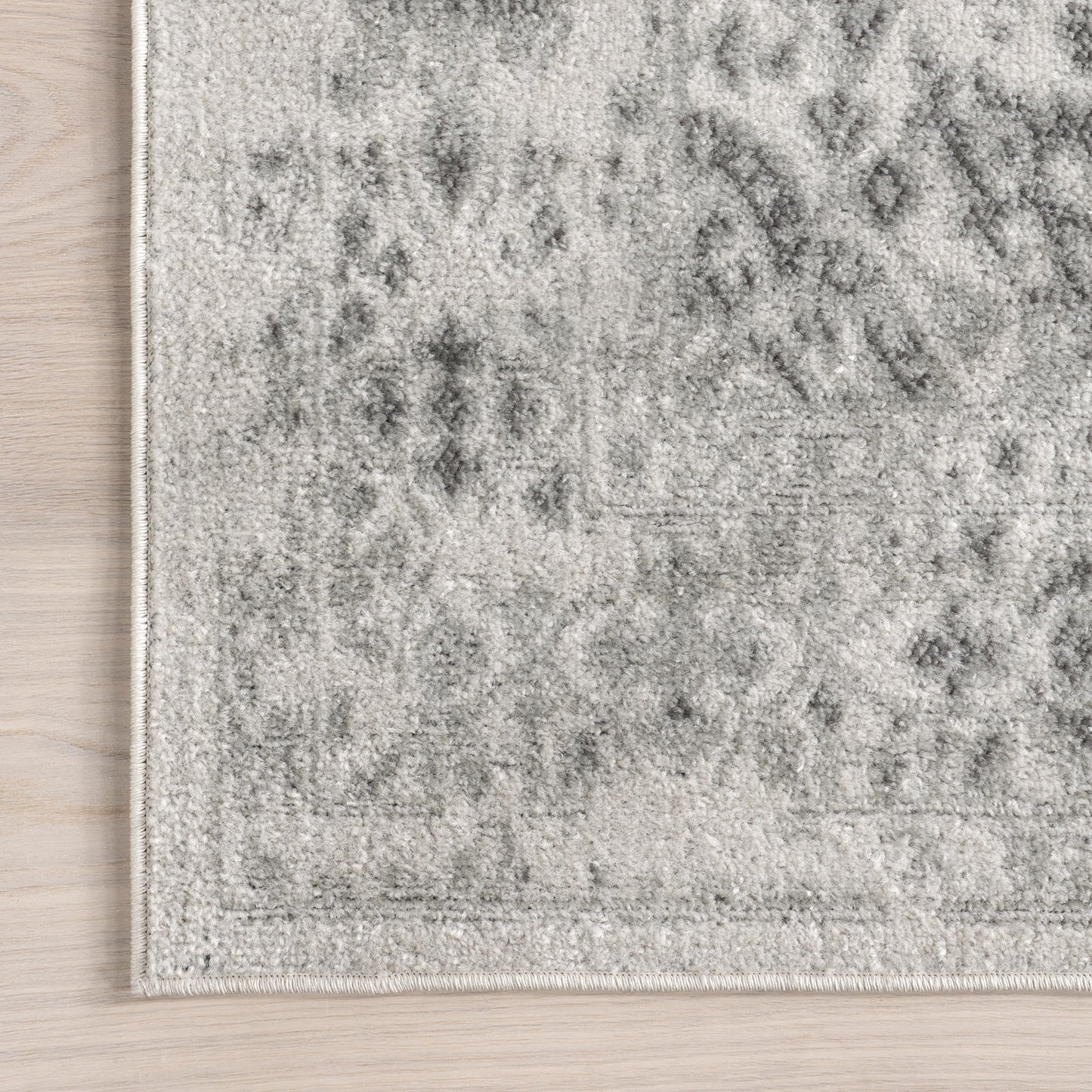 nuLOOM Odell Faded Vintage Area Rug, 4' x 6', Ivory, Rectangular, 0.47" Thick
