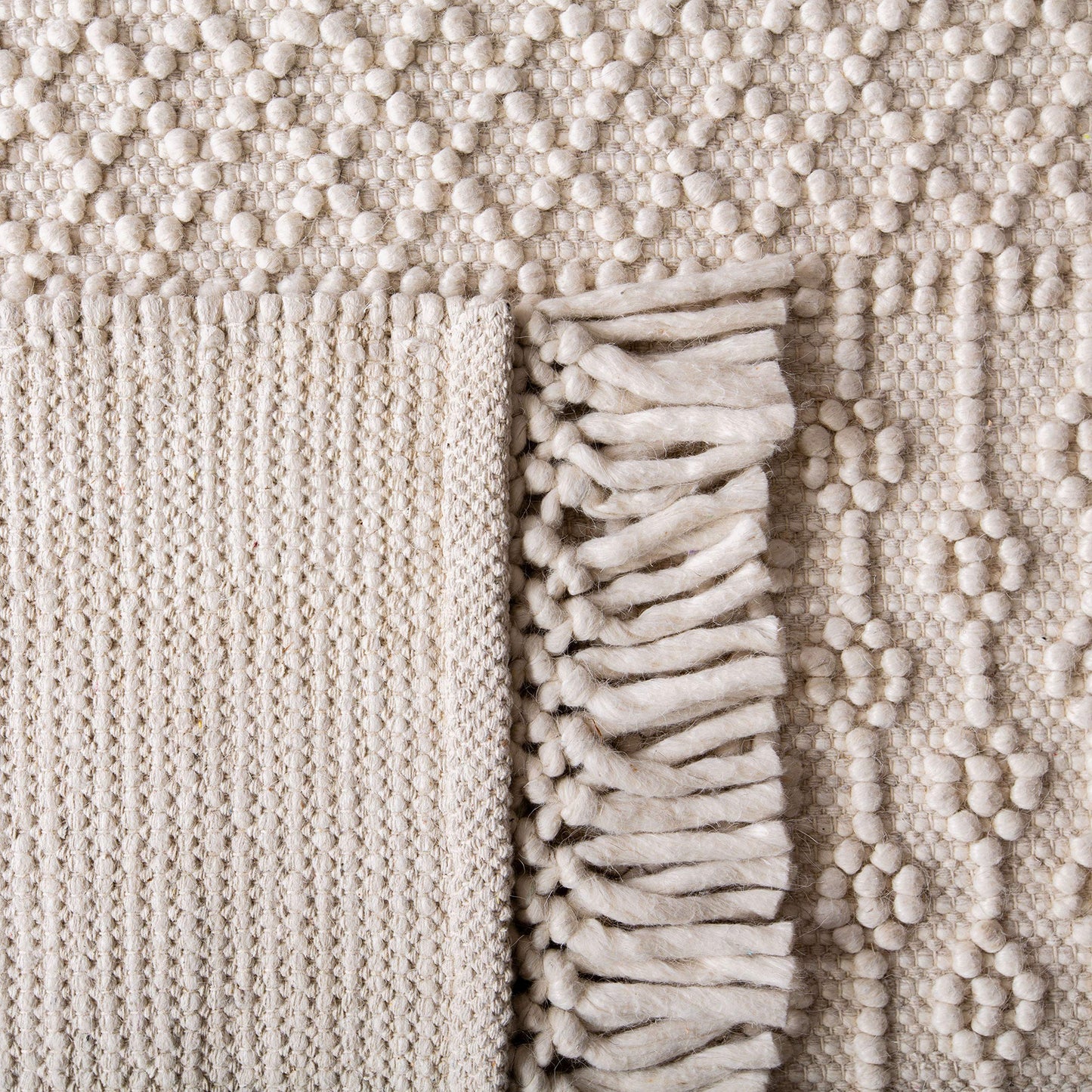 SAFAVIEH Natura Collection Area Rug - 5' x 8', Ivory, Handmade Moroccan Boho Wool Fringe, Ideal for High Traffic Areas in Living Room, Bedroom (NAT852B)