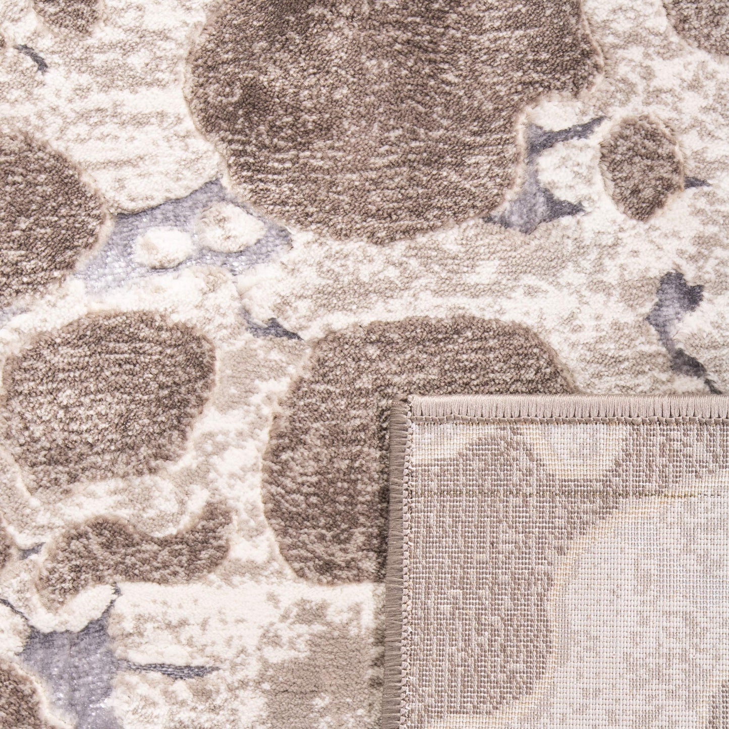 SAFAVIEH Vogue Collection Area Rug - 5'1" x 7'6", Taupe, Modern Abstract Design, Non-Shedding & Easy Care, Ideal for High Traffic Areas in Living Room, Bedroom (VGE308C)