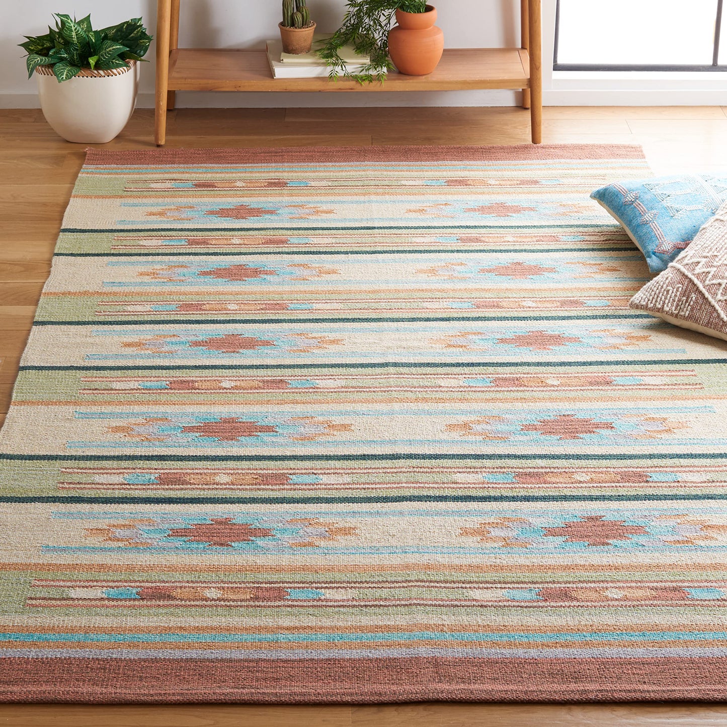 SAFAVIEH Cotton Kilim Collection Area Rug - 5' x 8', Brown & Ivory, Handmade Southwestern Boho Tribal Cotton, Ideal for High Traffic Areas in Living Room, Bedroom (KLC301T)