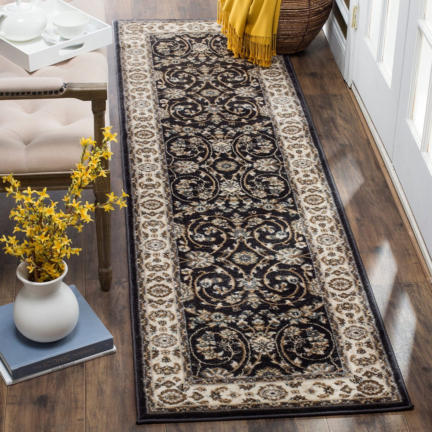 SAFAVIEH Lyndhurst Collection Accent Rug - 3'3" x 5'3", Light Beige & Anthracite, Design, Non-Shedding & Easy Care, Ideal for High Traffic Areas in Entryway, Living Room, Bedroom (LNH340K)