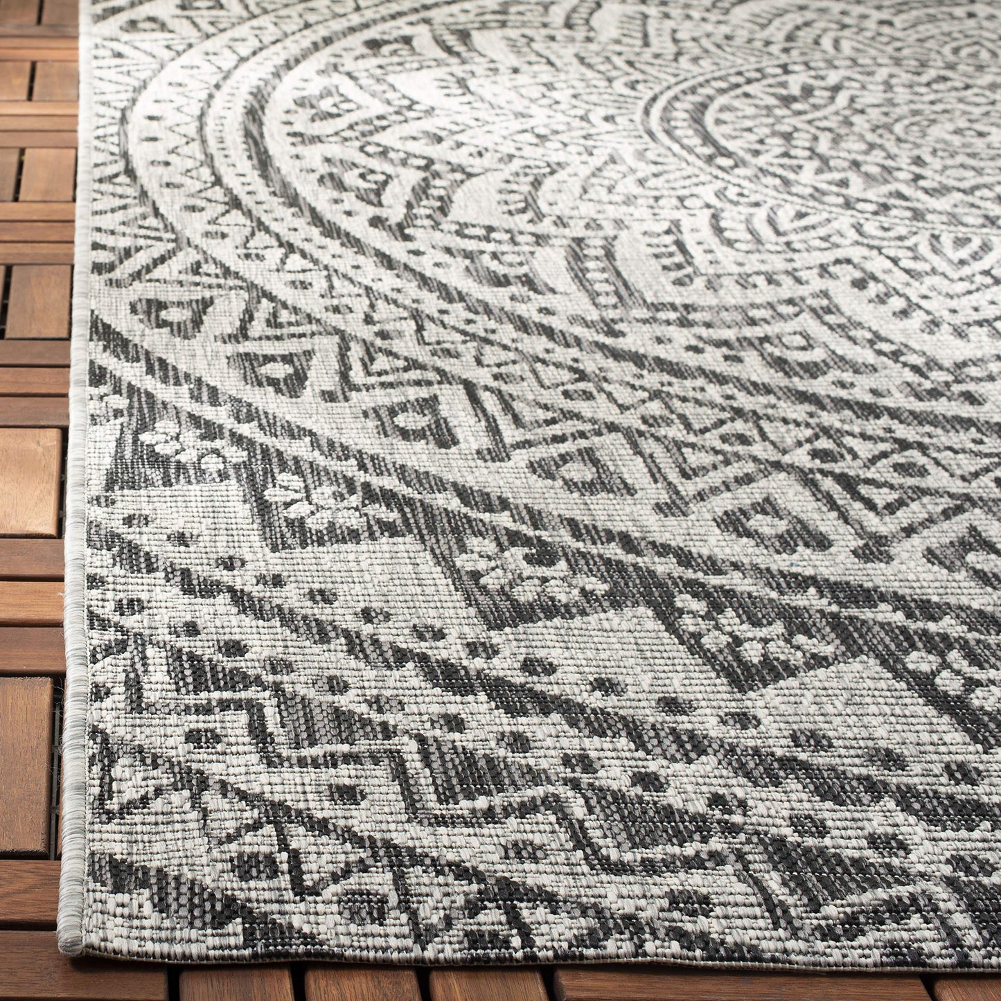 SAFAVIEH Washable Rug Outdoor Courtyard Collection - 2'7" x 5', Light Grey & Black, Non-Shedding & Easy Cleaning, Ideal for Patio, Backyard, Mudroom (CY8734-37612)