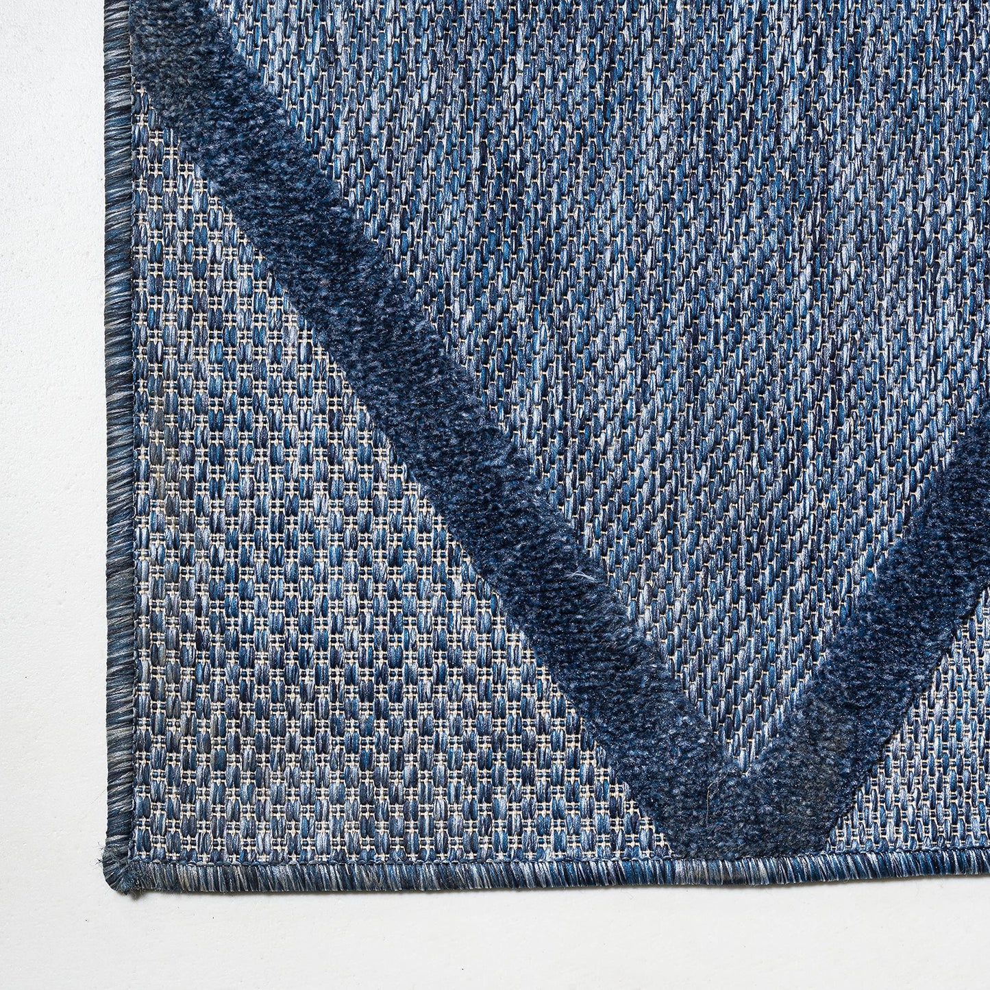 JONATHAN Y Diamond Trellis Indoor Outdoor Runner Rug 2X8 Navy, Salines for Backyard, Patio, Porch, Easy-Cleaning, High Traffic, Pet-Friendly, Non-Shedding (IBZ101B-28)