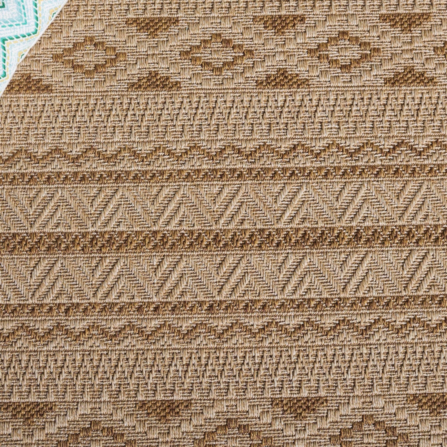 SAFAVIEH Washable Rug Outdoor Sisal All-Weather Collection - 5' x 7'6", Natural & Brown, Non-Shedding & Easy to Clean, Ideal for Patio, Backyard, Mudroom (SAW646B)