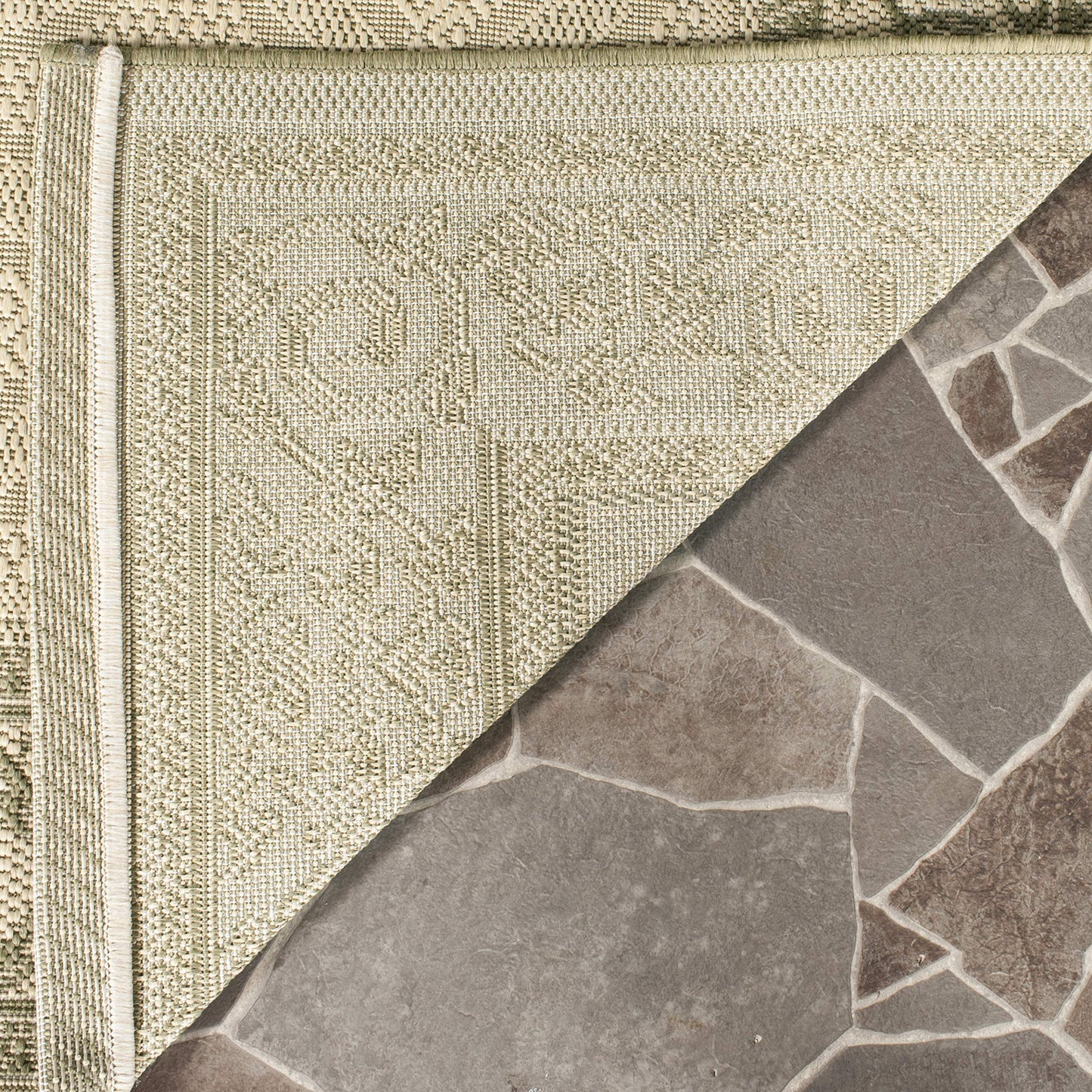 SAFAVIEH Washable Rug Outdoor Courtyard Collection - 4' x 5'7", Natural & Olive, Non-Shedding & Easy Cleaning, Ideal for Patio, Backyard, Mudroom (CY1502-1E01)