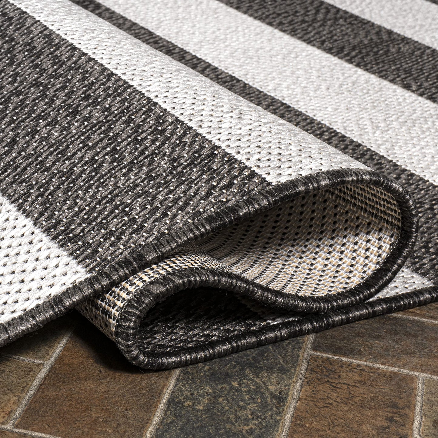JONATHAN Y Two-Tone Wide Stripe Indoor Outdoor Runner Rug 2X8 Black/Cream, Negril for Backyard, Patio, Porch, Easy-Cleaning, High Traffic, Pet-Friendly, Non-Shedding (SMB203C-28)