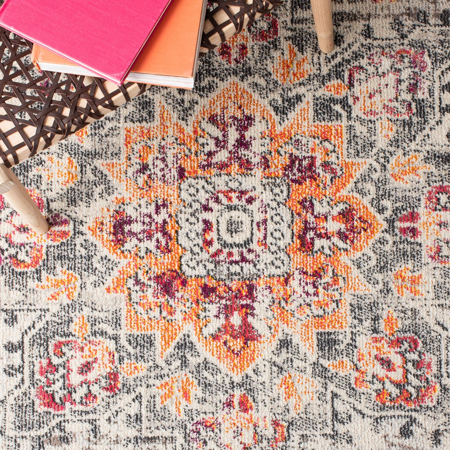 SAFAVIEH Madison Collection Area Rug - 5'3" x 7'6", Beige & Orange, Boho Chic Distressed Medallion Design, Non-Shedding & Easy to Clean, Ideal for Living Room, Bedroom, Dining Space (MAD473E)