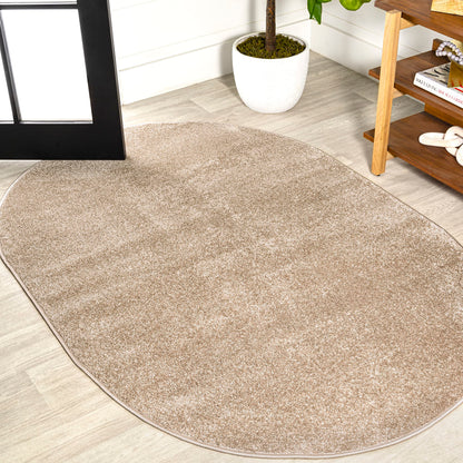 JONATHAN Y Haze Solid Low-Pile Beige 6x9 Oval Indoor Area Rug, Coastal,Bohemian,Minimalist,Classic, Easy-Cleaning for Living Room,Bedroom,Kitchen,Pet Friendly,Non-Shedding (SEU100G-6OV)