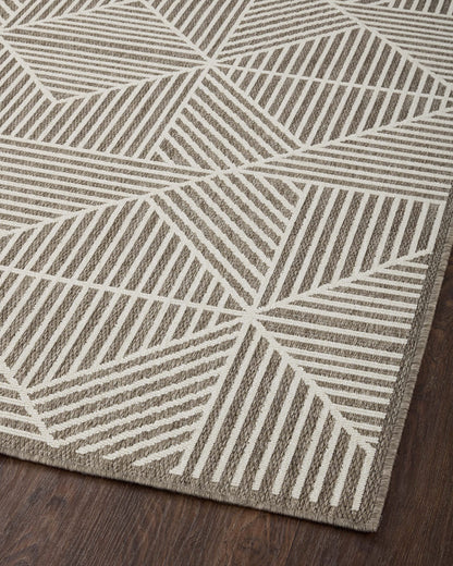 Loloi II Rainier Collection RAI-03 Beige/Ivory, Indoor/Outdoor 7'-10" x 10'-10" Area Rug