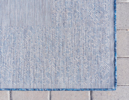 Unique Loom Outdoor Border Collection Area Rug - Floral Border (5' 1" x 8' Rectangle, Blue/ Ivory)