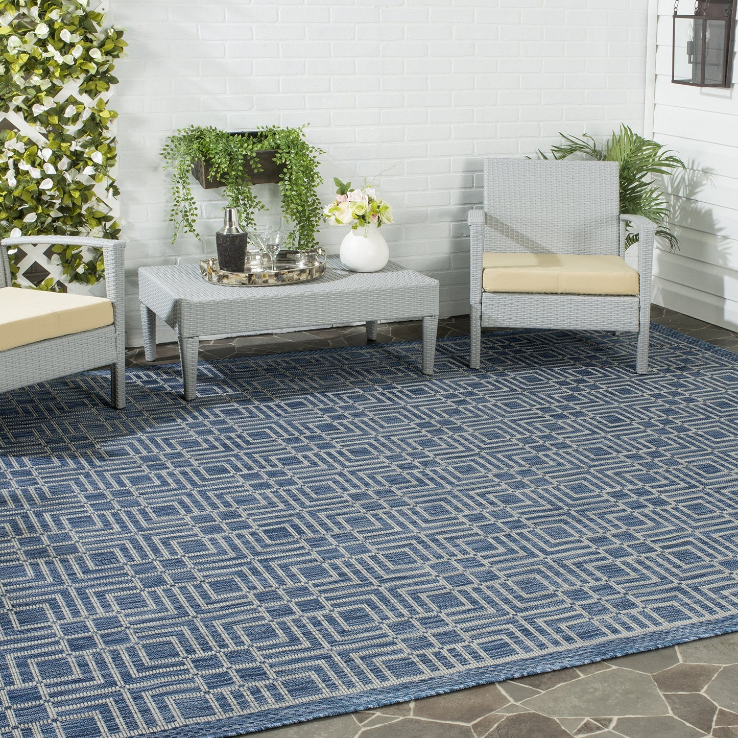 SAFAVIEH Washable Rug Outdoor Courtyard Collection - 2'7" x 5', Navy & Grey, Non-Shedding & Easy Cleaning, Ideal for Patio, Backyard, Mudroom (CY8467-36821)