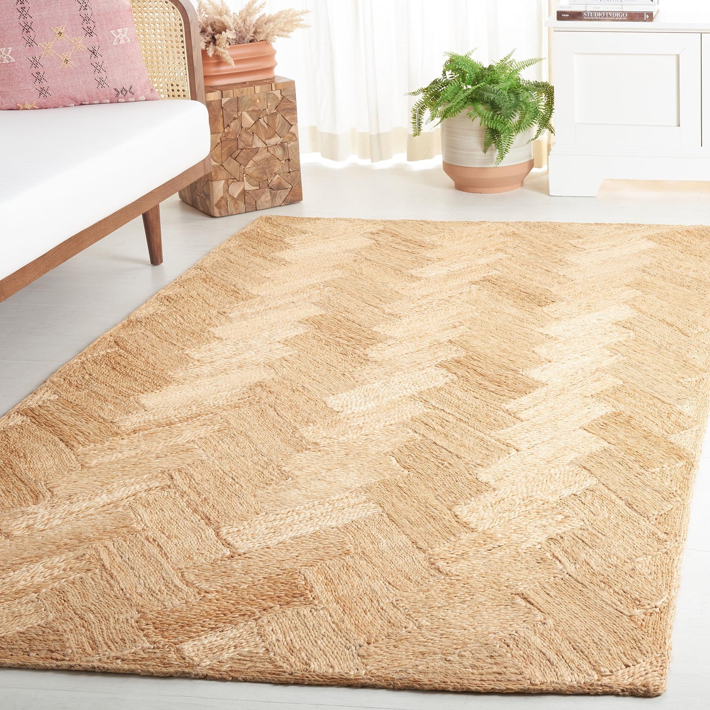SAFAVIEH Natural Fiber Collection Area Rug - 5' x 8', Natural, Handmade Jute, Farmhouse Boho Design, Ideal for The Living Room, Bedroom, Dining Room (NFB478A-5)