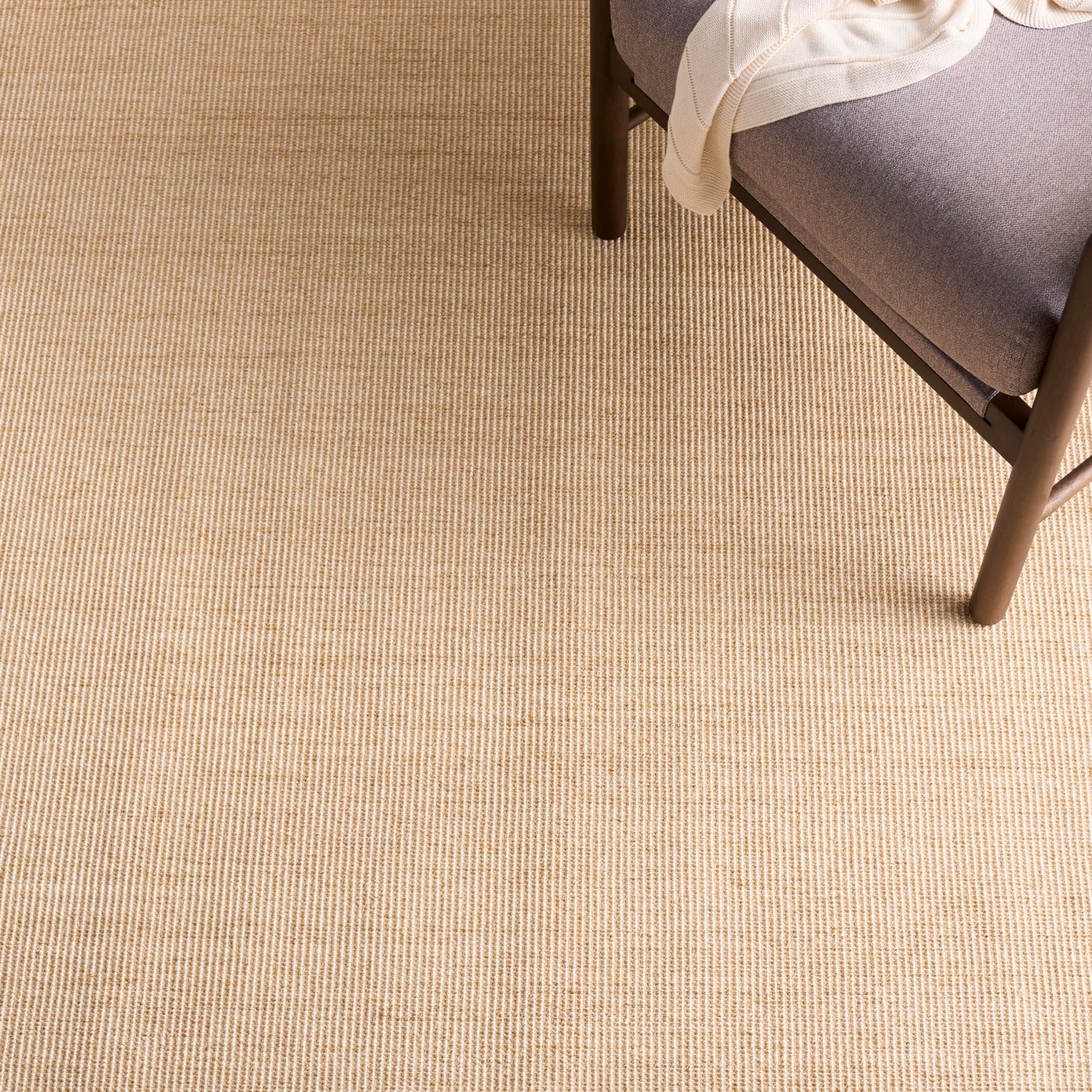 Martha Stewart x SAFAVIEH Area Rug Collection - 5' x 7', Beige & Ivory, Sisal & Jute, Farmhouse Style, Ideal for Living Room, Bedroom, Office, Dining Space (MSR9501C)