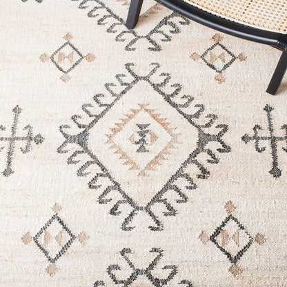 SAFAVIEH Kilim Collection Accent Rug - 2'3" x 5', Ivory & Black, Handmade Flat Weave Jute, Ideal for High Traffic Areas in Entryway, Living Room, Bedroom (KLM762A)