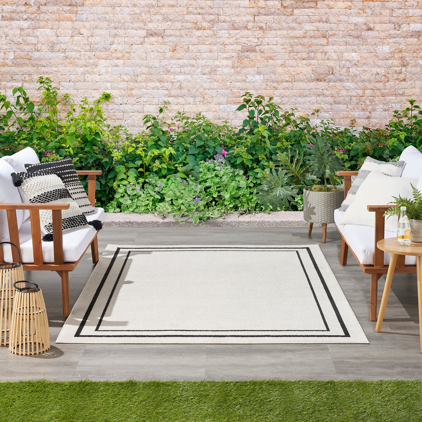 Nourison Home Nourison Essentials Ivory/Black 6' x 9' Area Rug - Easy Clean, Non Shedding, Bed Room, Living Room, Dining Room, Kitchen (6' x 9')