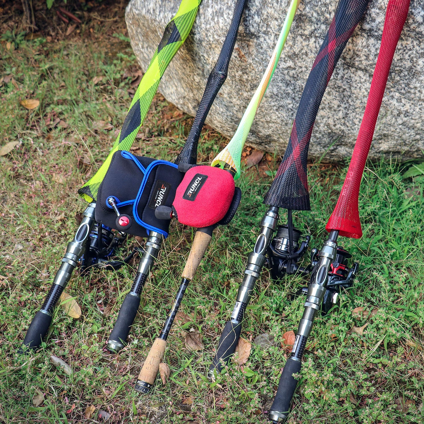 RUNCL Spinning Rod Socks, Fishing Rod Sleeves, Fishing Pole Sleeves (Red&Black, 2pcs)