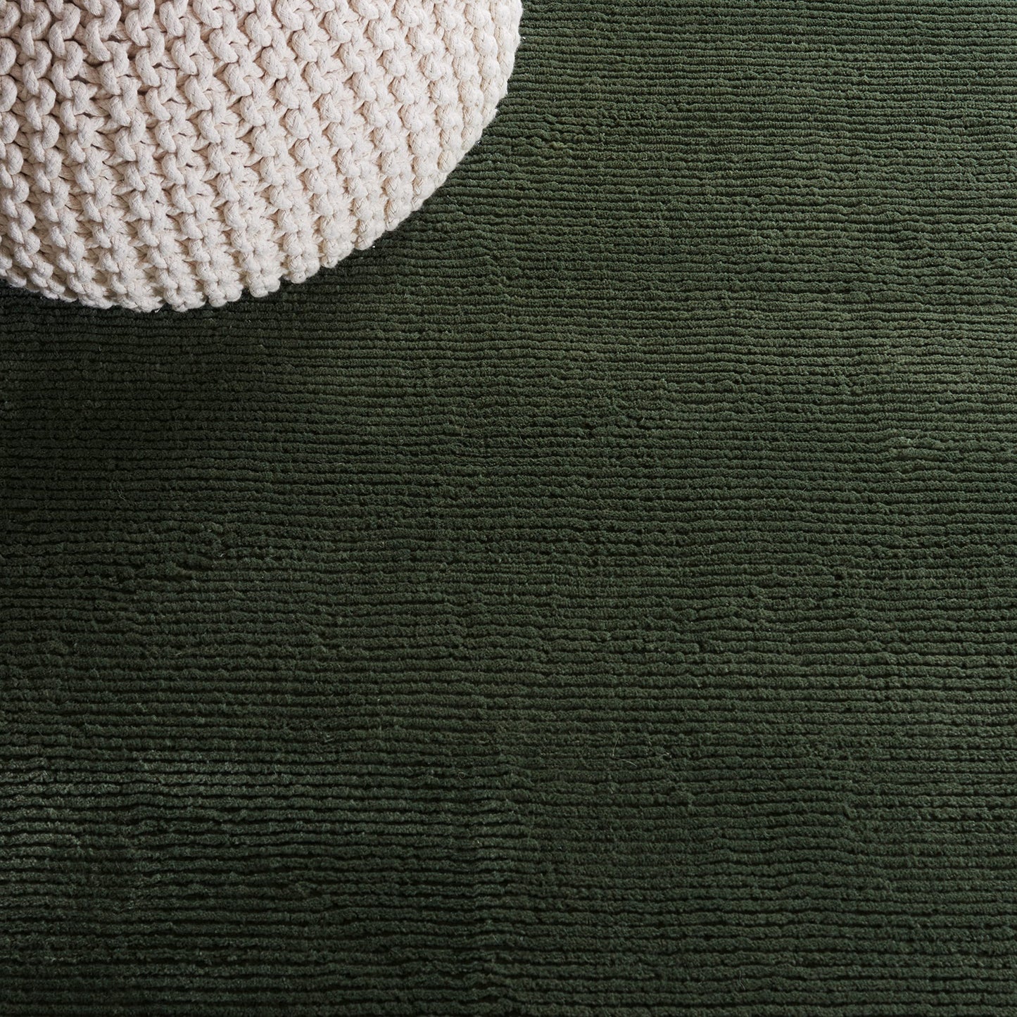 SAFAVIEH Revive Collection Area Rug - 5'3" x 7'7", Green, Solid Design, Non-Shedding & Easy Care, Ideal for High Traffic Areas in Living Room, Bedroom (REV102Y)