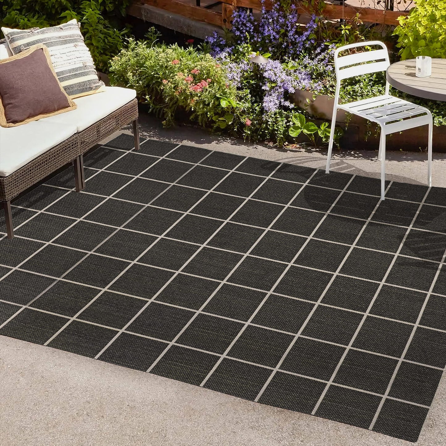 JONATHAN Y Grid Squares Indoor Outdoor Area Rug 3X5 Black/Cream, Modern for Backyard, Patio, Porch, Easy-Cleaning, High Traffic, Pet-Friendly, Non-Shedding (SMB200B-3)