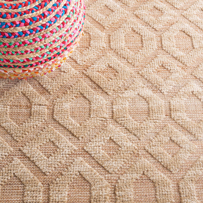 SAFAVIEH Natural Fiber Collection Area Rug - 6' x 9', Natural & Beige, Flat Weave Farmhouse Geometric Jute & Wool Design, Ideal for High Traffic Areas in Living Room, Bedroom (NF381A)