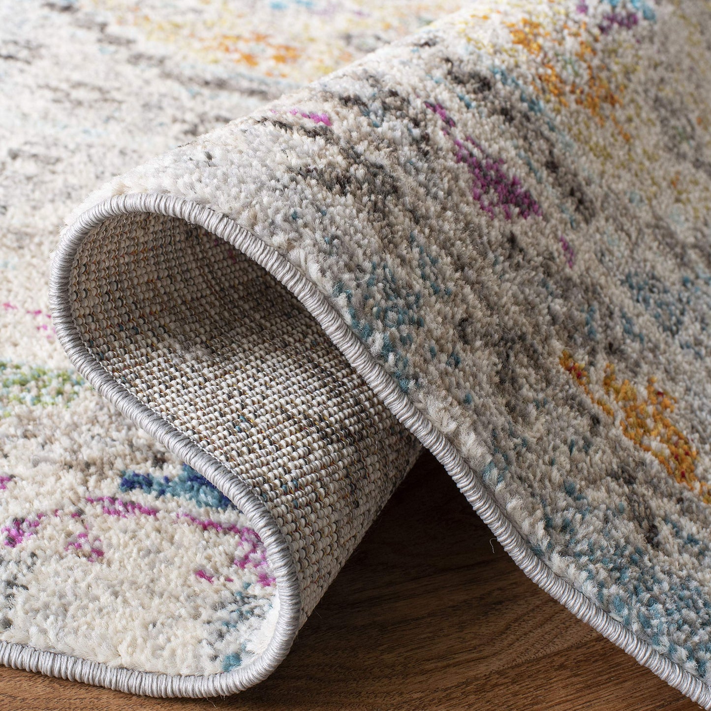 SAFAVIEH Madison Collection Area Rug - 6' x 9', Grey & Yellow, Boho Diamond Distressed Design, Non-Shedding & Easy Care, Ideal for High Traffic Areas in Living Room, Bedroom (MAD418F)