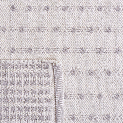 SAFAVIEH Montauk Collection Accent Rug - 4' x 6', Light Grey & Ivory, Flat Weave Cotton Design, Easy Care, Ideal for High Traffic Areas in Entryway, Living Room, Bedroom (MTK714G)