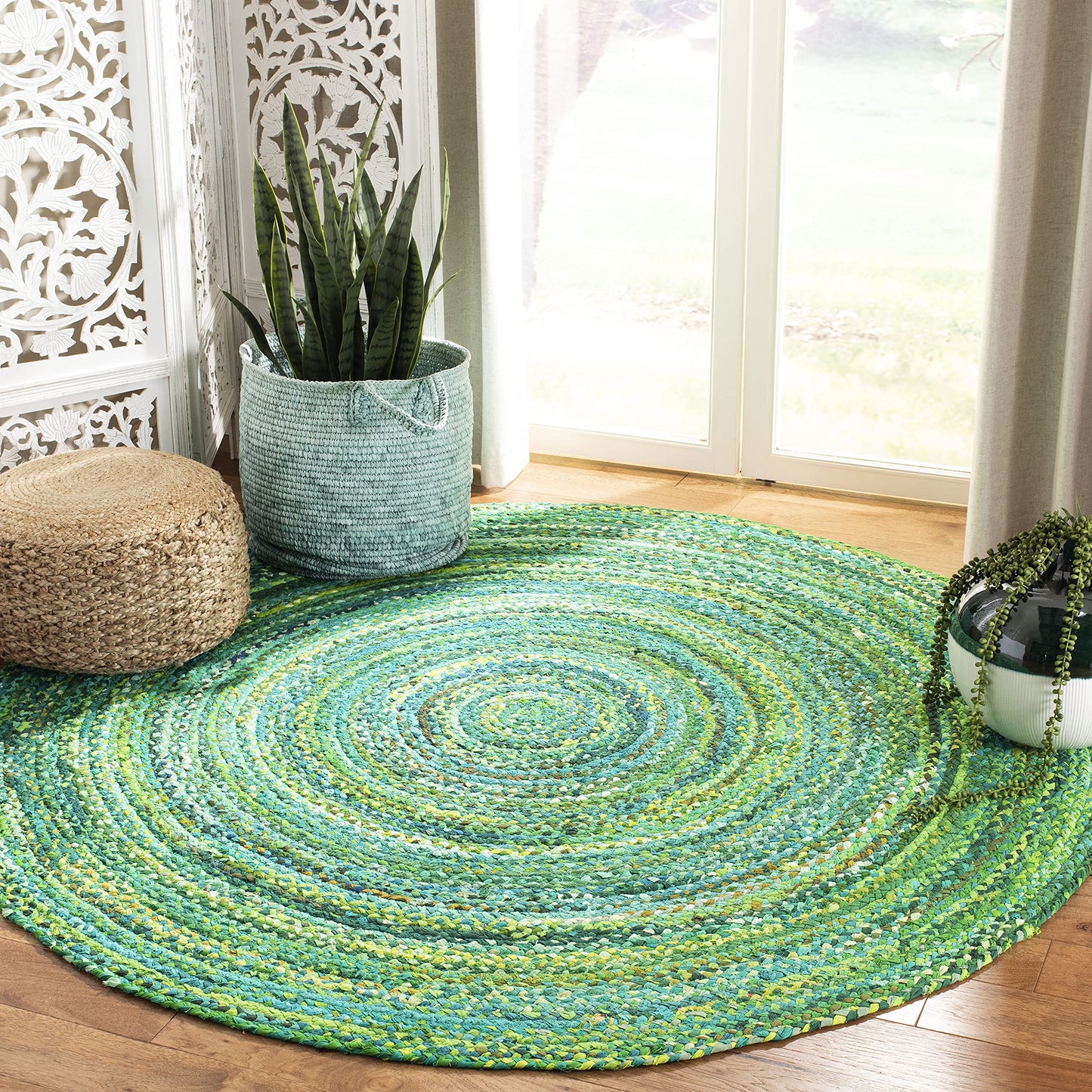 SAFAVIEH Braided Collection Area Rug - 6' Round, Green, Handmade Country Cottage Reversible Cotton, Ideal for High Traffic Areas in Living Room, Bedroom (BRD452Y)
