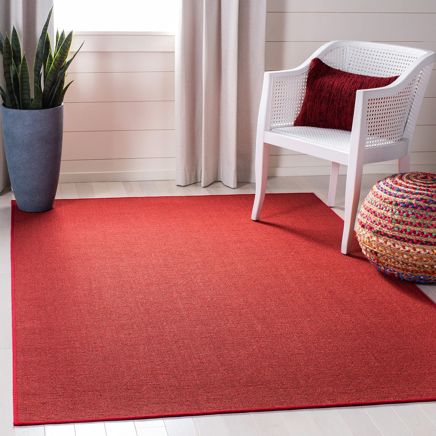 Martha Stewart x SAFAVIEH Area Rug Collection - 5' x 7', Red, Sisal & Jute, Farmhouse Style, Ideal for Living Room, Bedroom, Office, Dining Space (MSR9501Q)