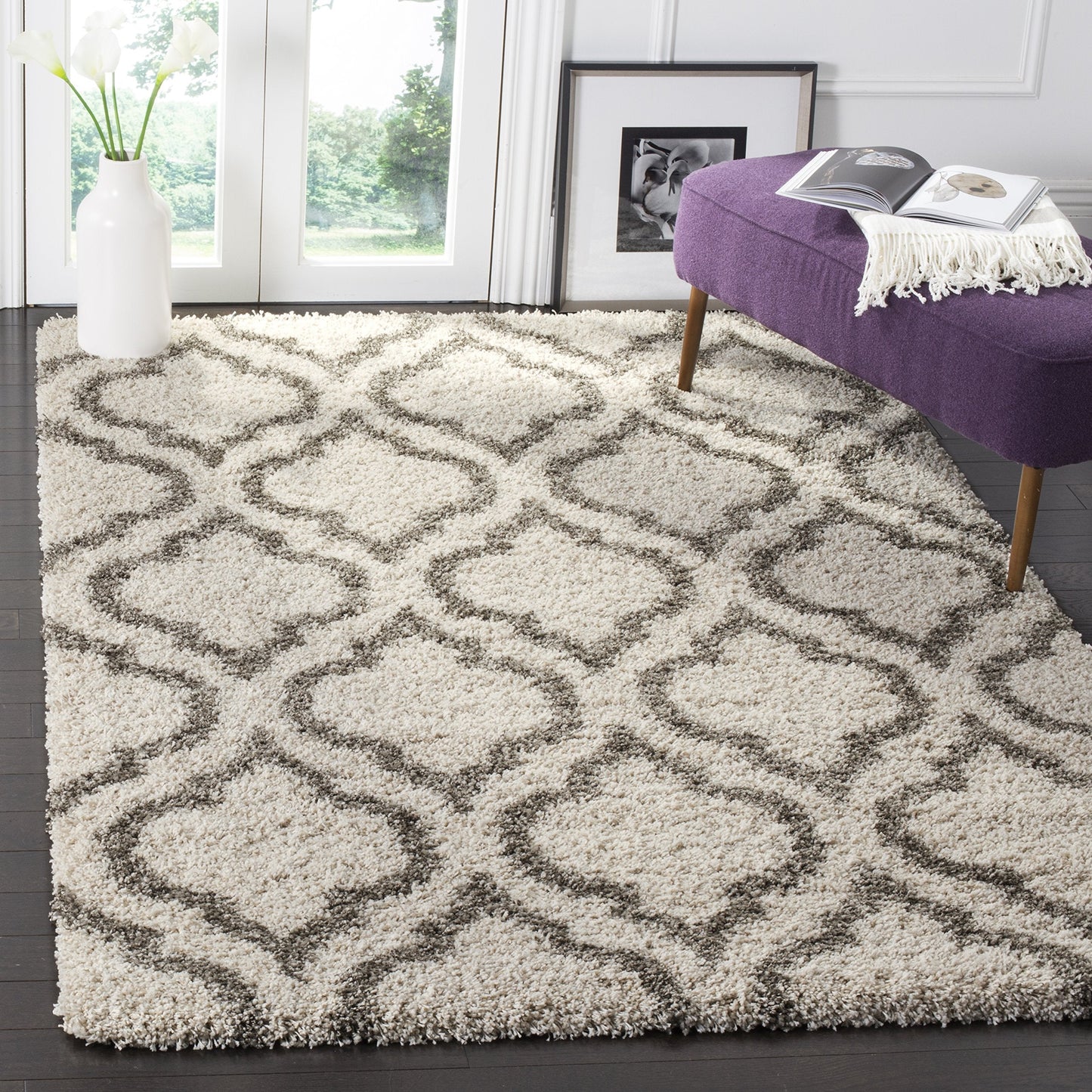 SAFAVIEH Hudson Shag Collection Accent Rug - 4' x 6', Ivory & Grey, Moroccan Design, Non-Shedding & Easy Care, 2-inch Thick Ideal for High Traffic Areas in Entryway, Living Room, Bedroom (SGH284A)