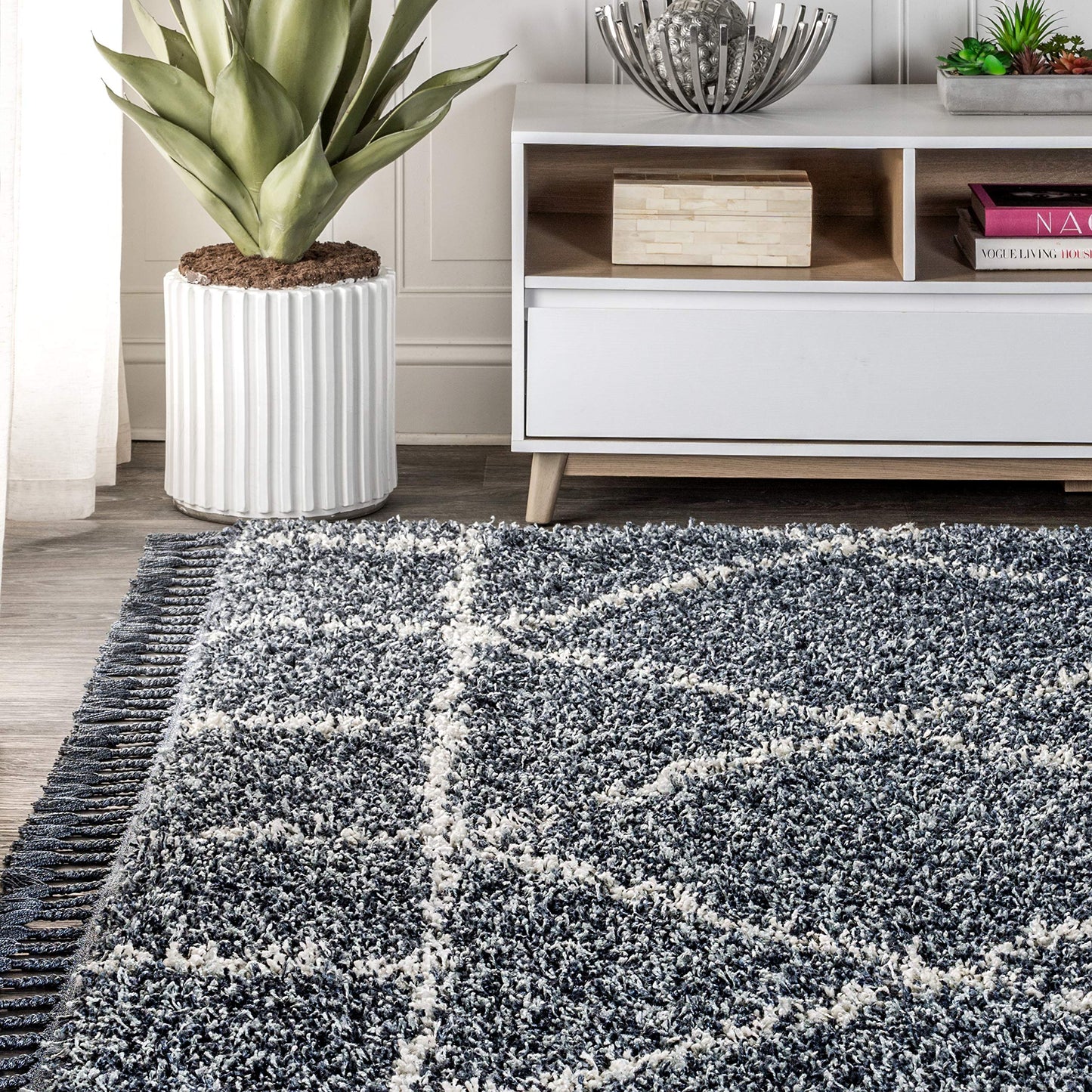 JONATHAN Y Mercer Shag Plush Tassel Blue/Cream Indoor Area Rug, 8x10, Moroccan Geometric Trellis, Easy-Cleaning for Living Room, Bedroom, Kitchen, Pet Friendly, Non-Shedding (MCR101A-8)