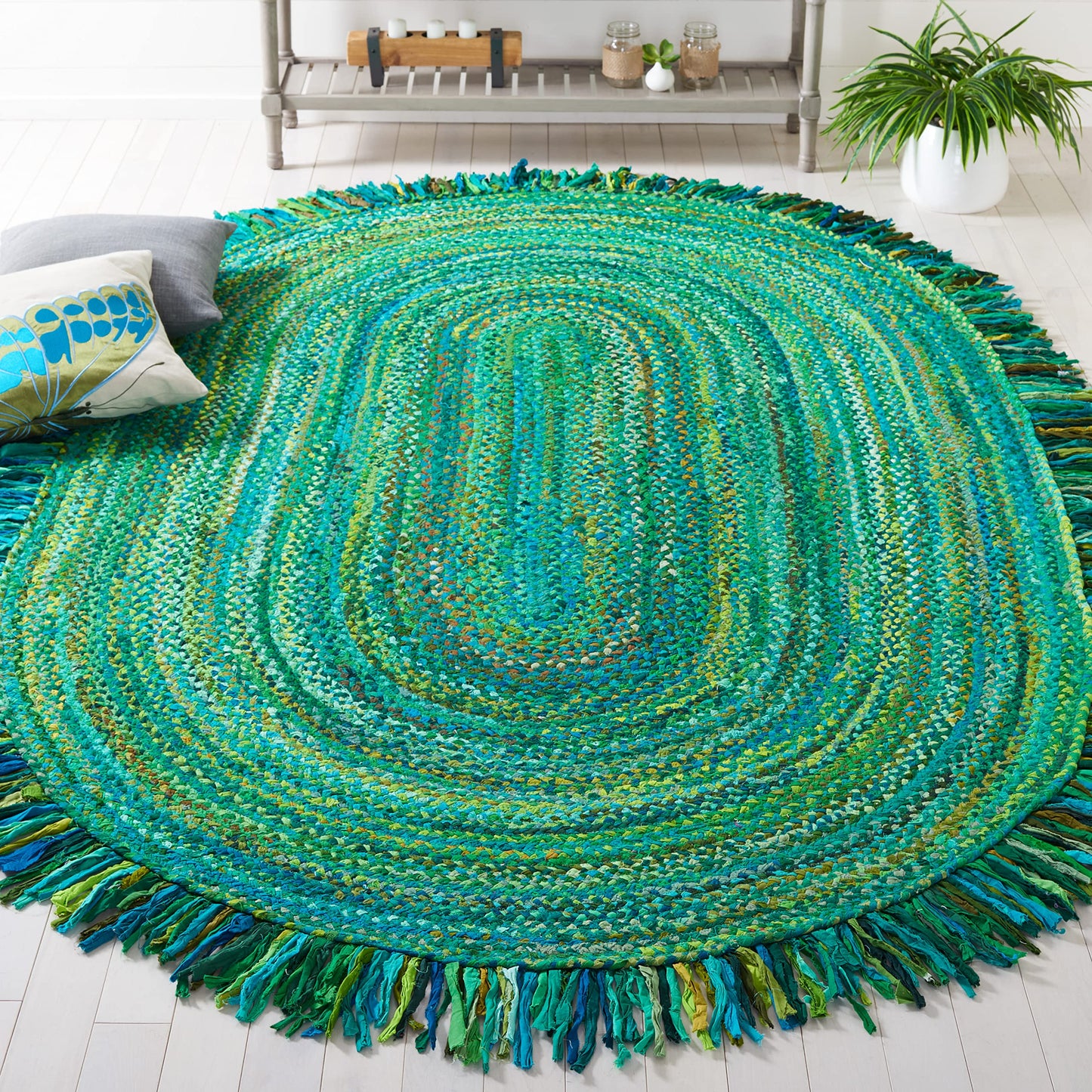 SAFAVIEH Braided Collection Area Rug - 6' x 9' Oval, Green, Handmade Boho Fringe Reversible Cotton, Ideal for High Traffic Areas in Living Room, Bedroom (BRD451Y)