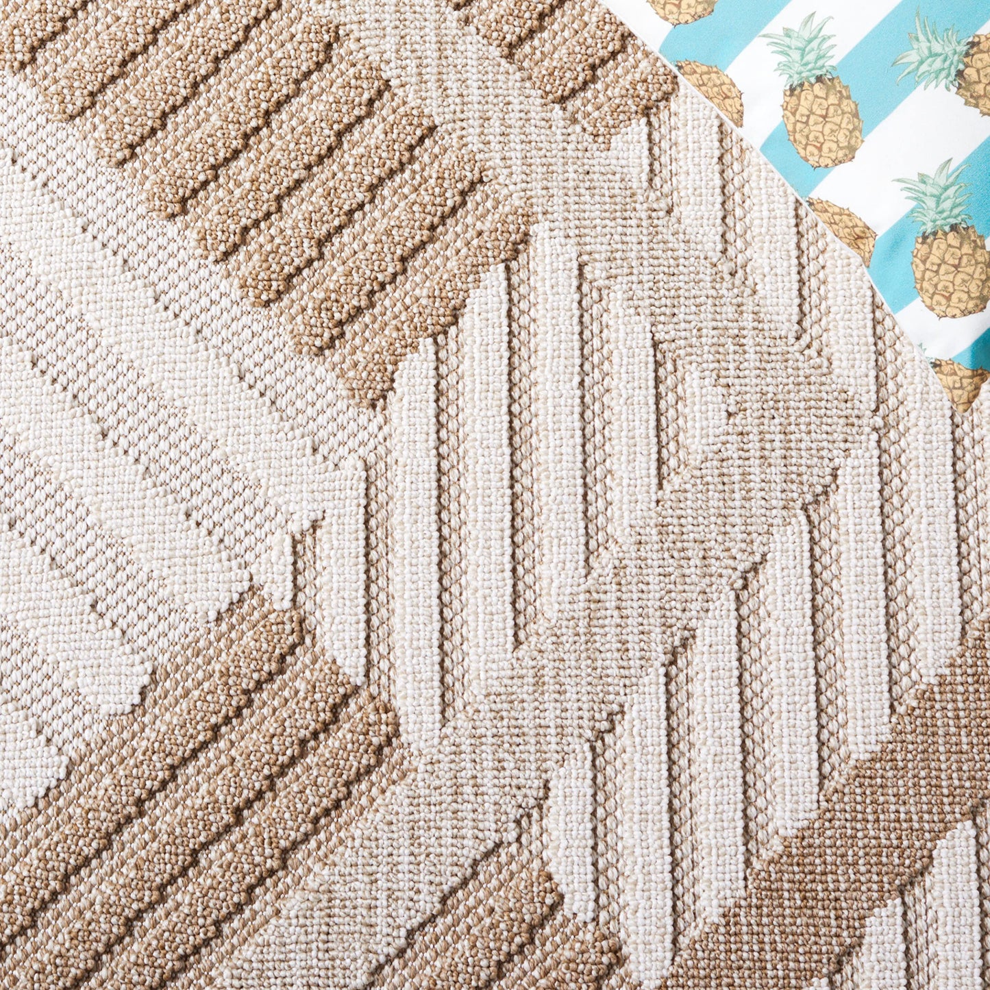 SAFAVIEH Washable Rug Outdoor Global Collection - 5'3" x 7'6", Beige & Light Beige, Non-Shedding & Easy to Clean, Ideal for Patio, Backyard, Mudroom (GLB220B)