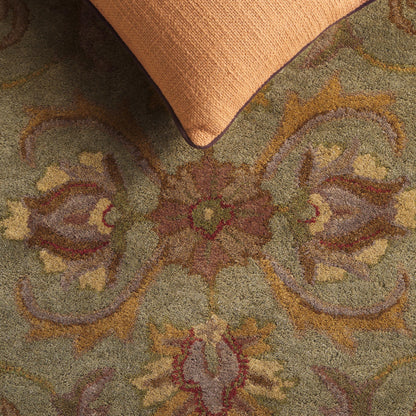 SAFAVIEH Heritage Collection Accent Rug - 2' x 3', Green & Gold, Handmade Traditional Oriental Wool, Ideal for High Traffic Areas in Entryway, Living Room, Bedroom (HG811A)