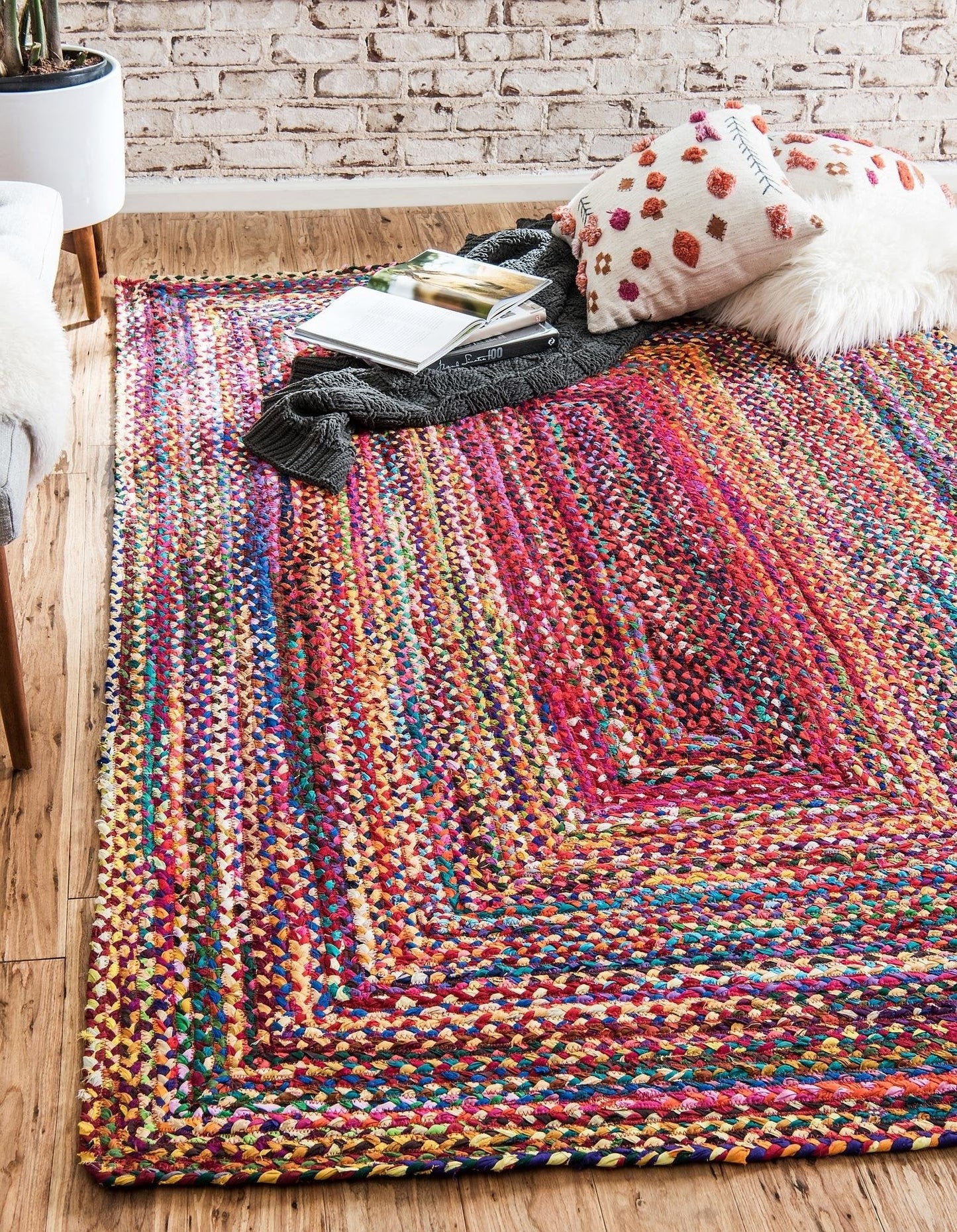 Unique Loom Braided Chindi Collection Area Rug - Layer (9' x 12' 2" Rectangle, Multi/ Blue)