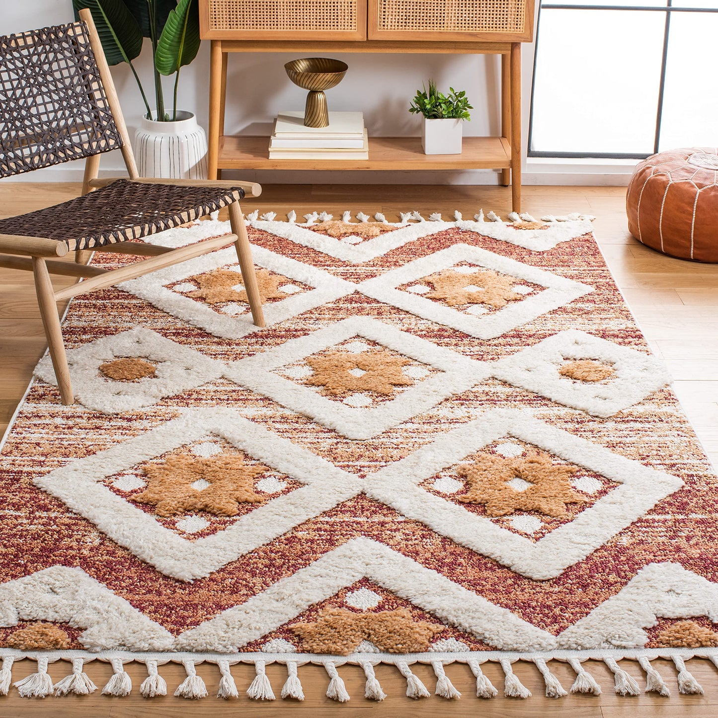 SAFAVIEH Moroccan Tassel Shag Collection Area Rug - 5'3" x 7'6", Rust & Ivory, Boho Design, Non-Shedding & Easy Care, 2-inch Thick Ideal for High Traffic Areas in Living Room, Bedroom (MTS664P)