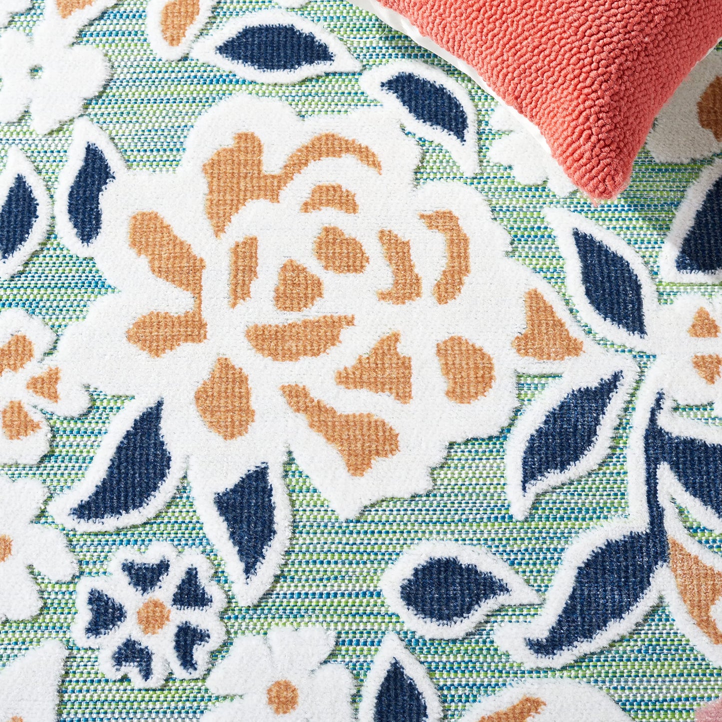 SAFAVIEH Washable Rug Outdoor Cabana Collection - 2'7" x 5', Green & Navy, Non-Shedding & Easy to Clean, Ideal for Patio, Backyard, Mudroom (CBN485N)