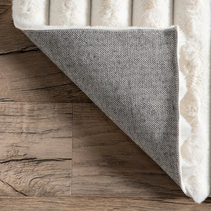 Nuloom SuperiorWash Collection Kai Off-White, 5' x 7'6" Oval, Soft and Cozy, High Traffic, Stain Resistant, Easy Clean, Durable Washable Area Rug for Bedroom, Living Room, Dining, Den, Foyer, Entryway