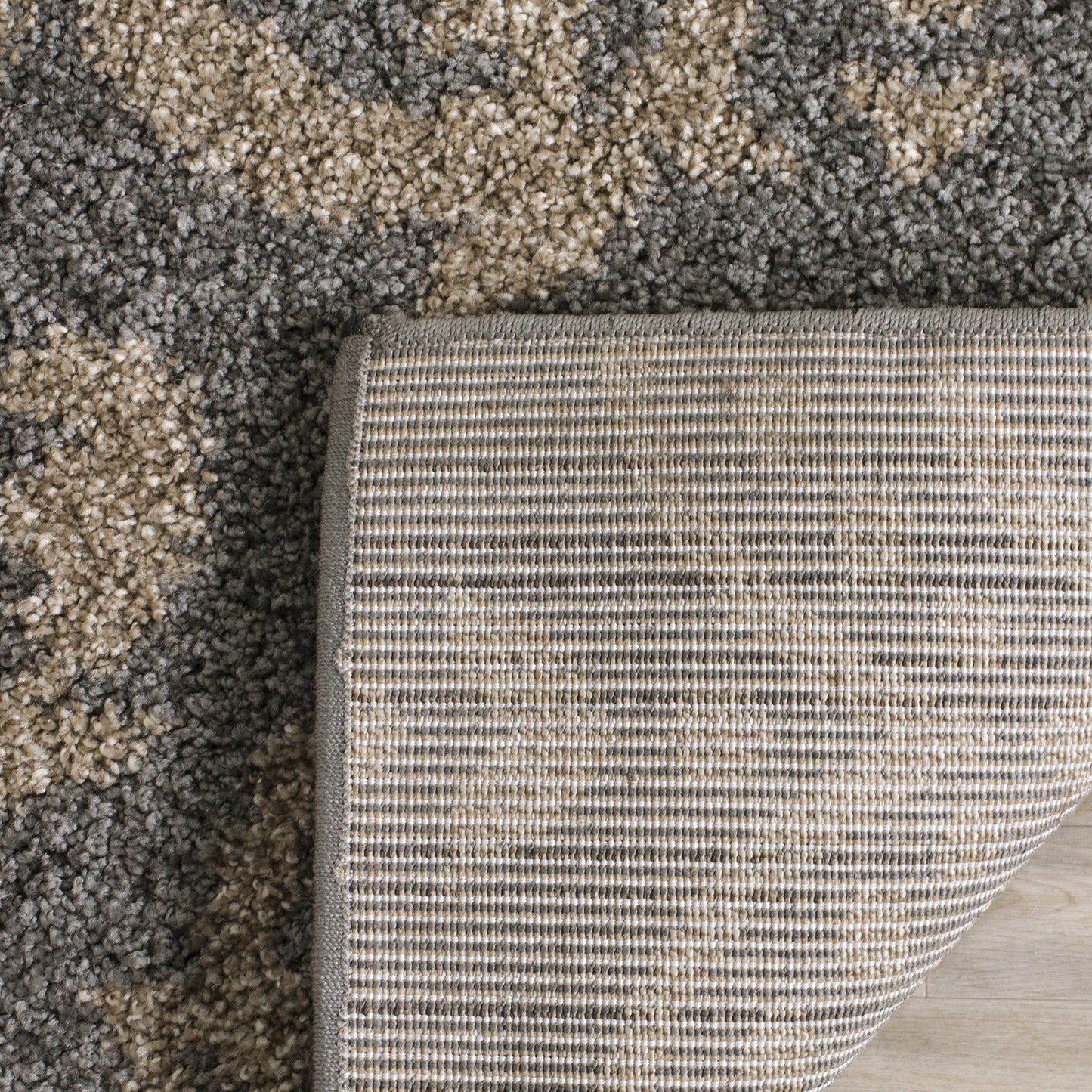 SAFAVIEH Area Rug 8x10 - Florida Shag Collection - Large - Grey & Beige, Damask Design, Non-Shedding & Easy Cleaning, Plush Thick Pile, Ideal for Living Room, Bedroom, Dining Space (SG460013)