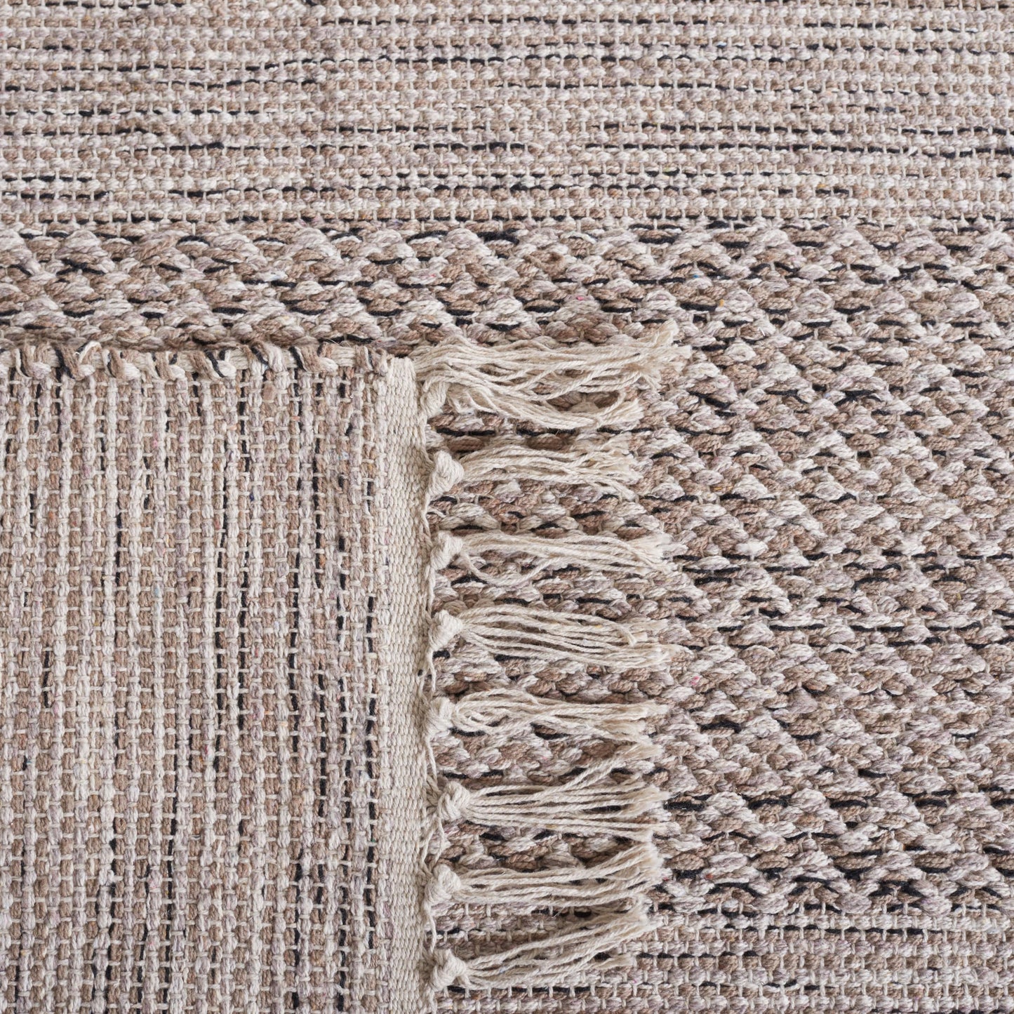 SAFAVIEH Montauk Collection Area Rug - 8' x 10', Ivory & Steel Grey, Handmade Flat Weave Boho Farmhouse Cotton Tassel Fringe, Ideal for High Traffic Areas in Living Room, Bedroom (MTK330M)