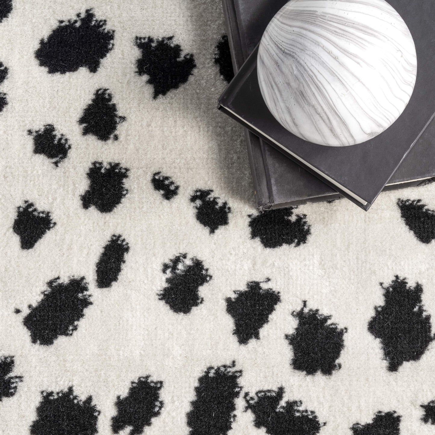 Nuloom Brooks Beige/Ivory, 5' x 8', Leopard Print, Soft and Cozy, High Traffic, Stain Resistant, Easy Clean, Durable Area Rug for Bedroom, Living Room, Dining Space, Den, Foyer, Entryway