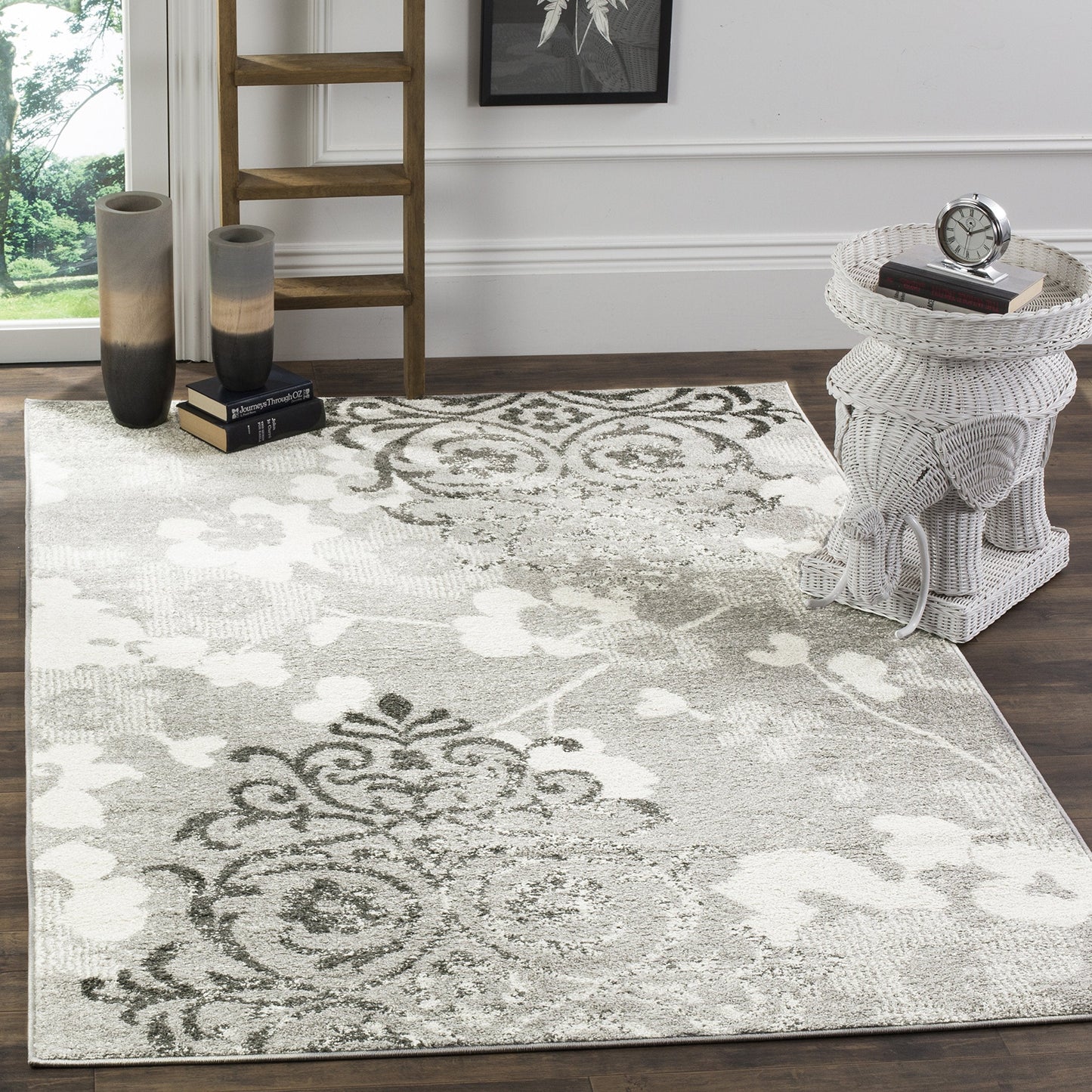 SAFAVIEH Adirondack Collection Area Rug - 6' x 9', Silver & Ivory, Floral Glam Damask Distressed Design, Non-Shedding & Easy Care, Ideal for High Traffic Areas in Living Room, Bedroom (ADR114B)