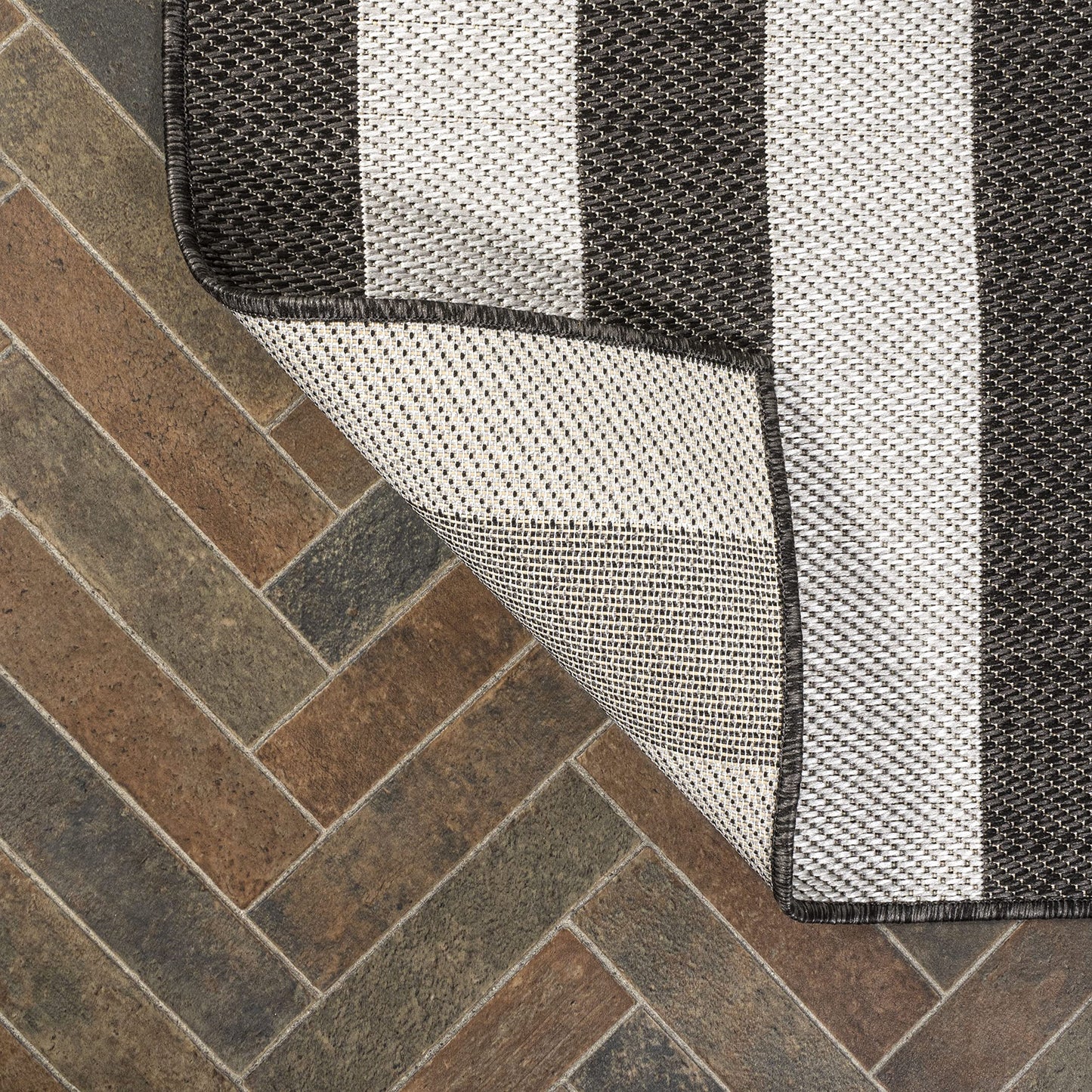 JONATHAN Y Two-Tone Wide Stripe Indoor Outdoor Runner Rug 2X8 Black/Cream, Negril for Backyard, Patio, Porch, Easy-Cleaning, High Traffic, Pet-Friendly, Non-Shedding (SMB203C-28)