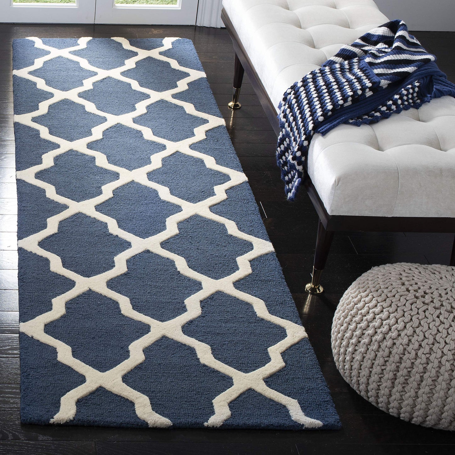 SAFAVIEH Cambridge Collection Runner Rug - 2'6" x 8', Navy Blue & Ivory, Handmade Trellis Wool, Ideal for High Traffic Areas in Living Room, Bedroom (CAM121G)
