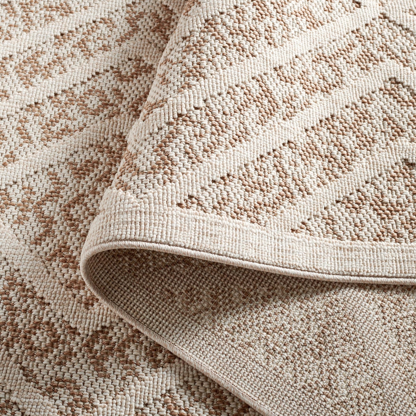 Martha Stewart x SAFAVIEH Outdoor Area Rug Collection - 5'3" x 7'6", Beige & Brown, Weather Resistant & Washable, Ideal for Patio, Backyard, Mudroom, Deck, Dining Space (MSRO218B)