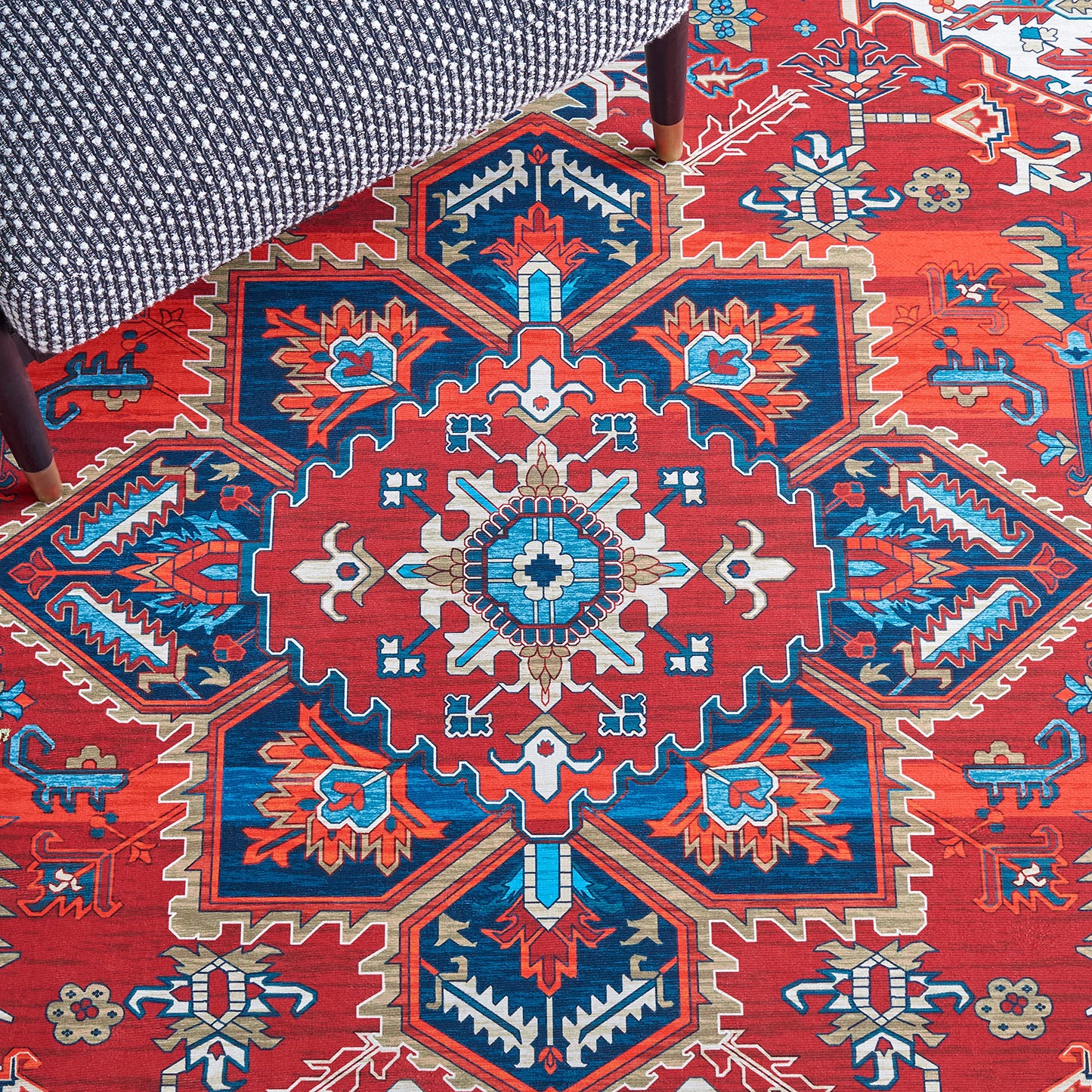 SAFAVIEH Washable Rug Tucson Collection - 8' x 10', Red & Blue, Slip Resistant & Easy to Clean, Ideal for Living Room, Bedroom, Dining Space (TSN101Q)
