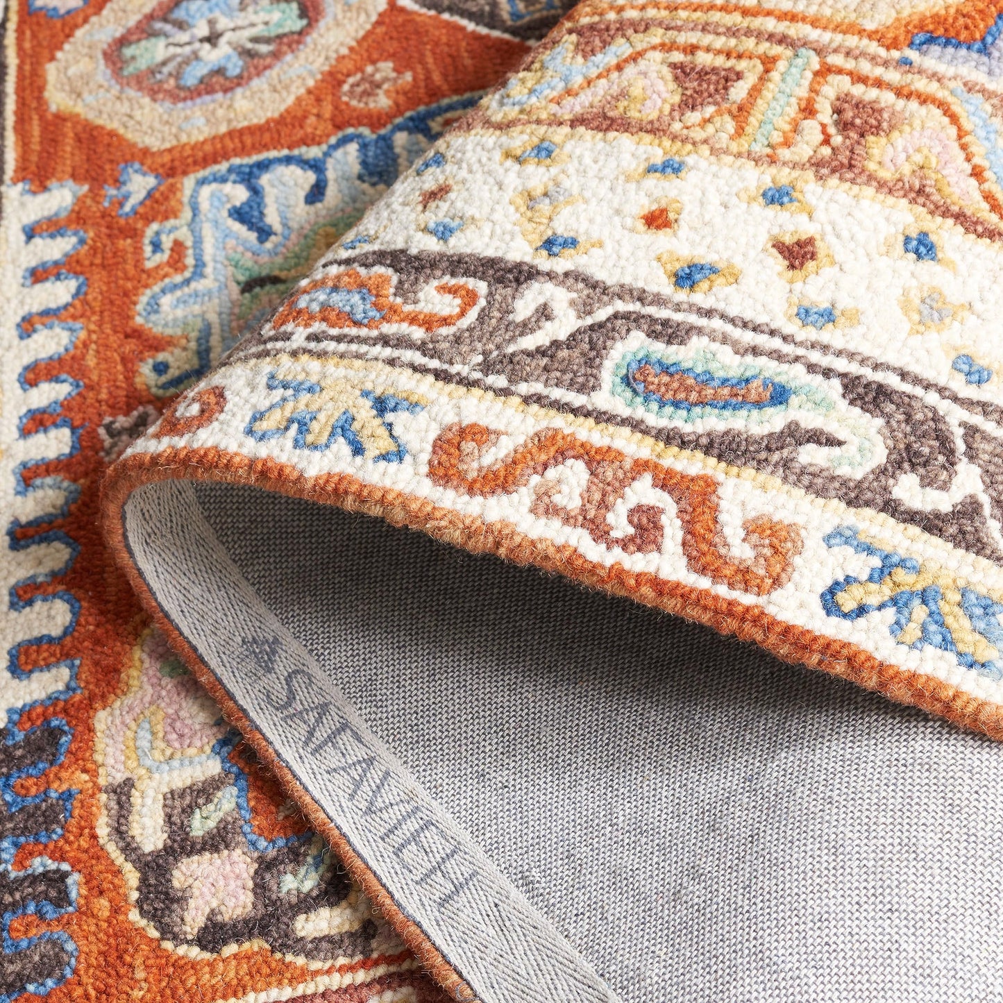 SAFAVIEH Aspen Collection Area Rug - 3' x 5', Rust & Ivory, Handmade Wool, Boho Tribal Design, Ideal for High Traffic Areas in Living Room, Bedroom, Dining (APN305P-3)